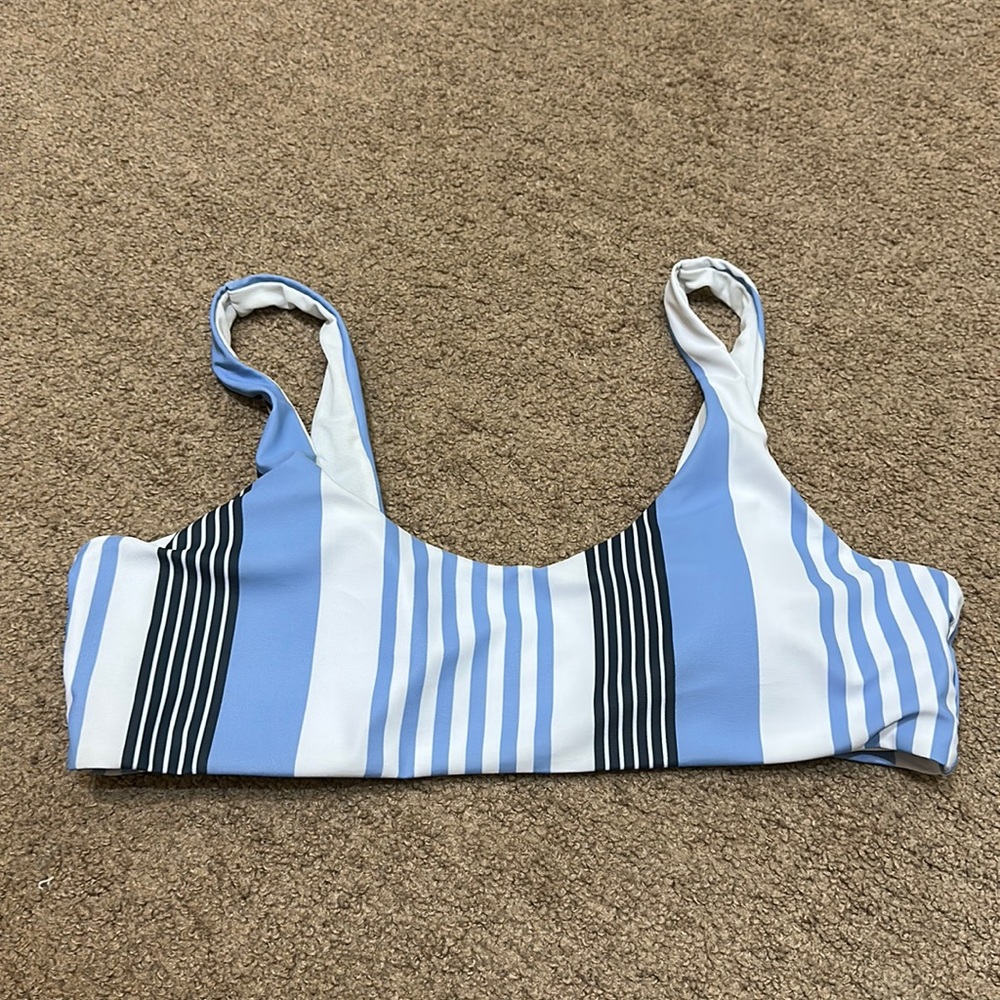NWOT SHEIN Striped Bikini Top